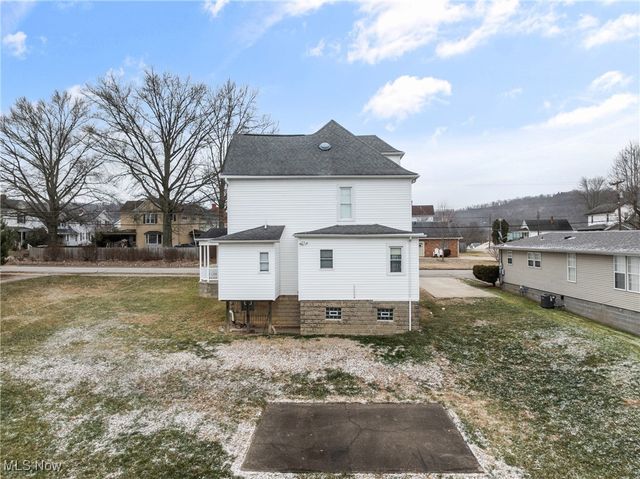 1011 Parriott Avenue, Moundsville, WV 26041