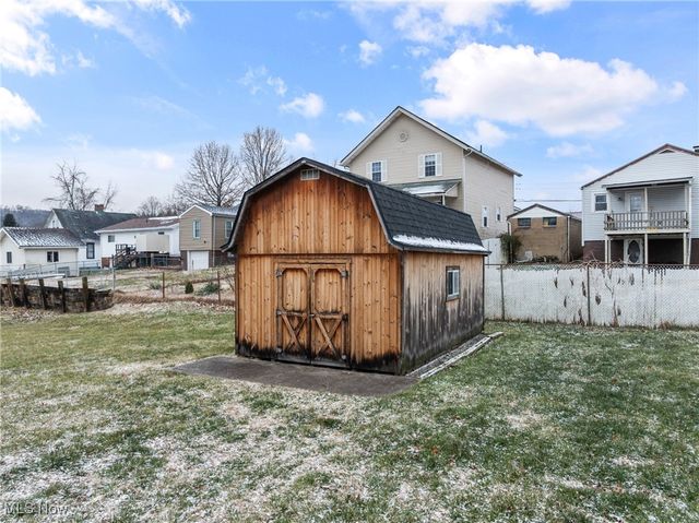 1011 Parriott Avenue, Moundsville, WV 26041