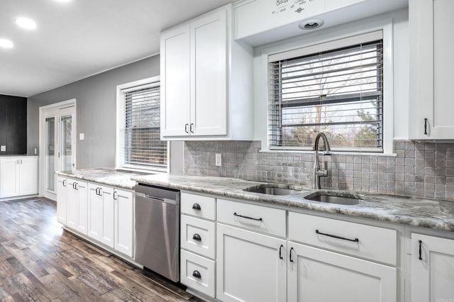 7620 Chicot Acres Drive, Mabelvale, AR 72103