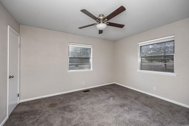 7620 Chicot Acres Drive, Mabelvale, AR 72103