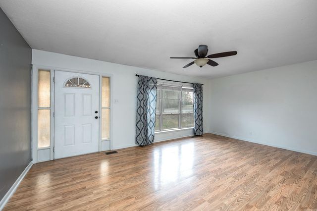 7620 Chicot Acres Drive, Mabelvale, AR 72103