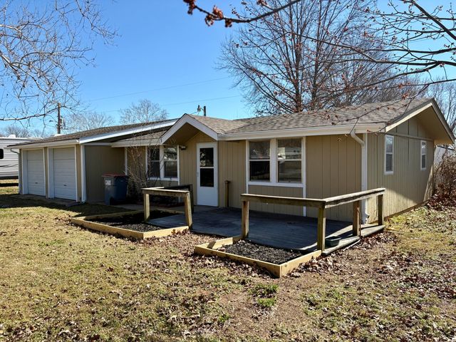 25490 S 607 Road, Grove, OK 74344