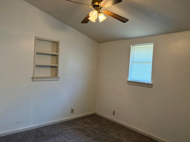 25490 S 607 Road, Grove, OK 74344