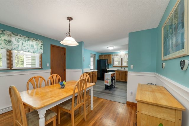 38 Dexter Ave, Dracut, MA 01826