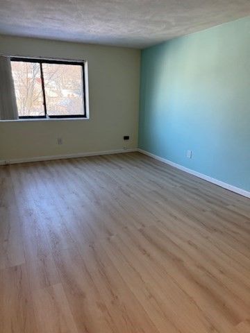 32 Whites Ave E442, Watertown, MA 02472