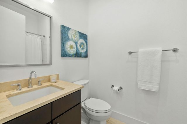 1101 Ivean Pearson RD D204, Lago Vista, TX 78645
