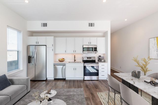 617 N Tyler Street 301, Dallas, TX 75208