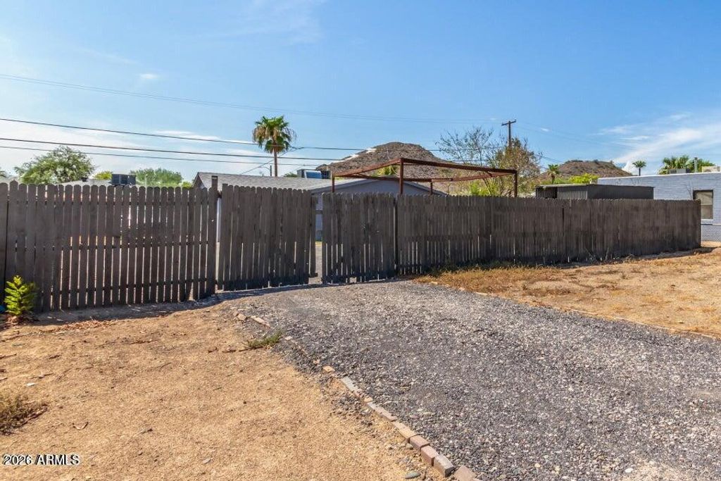 9424 N 2ND Place, Phoenix, AZ 85020 — photo 3