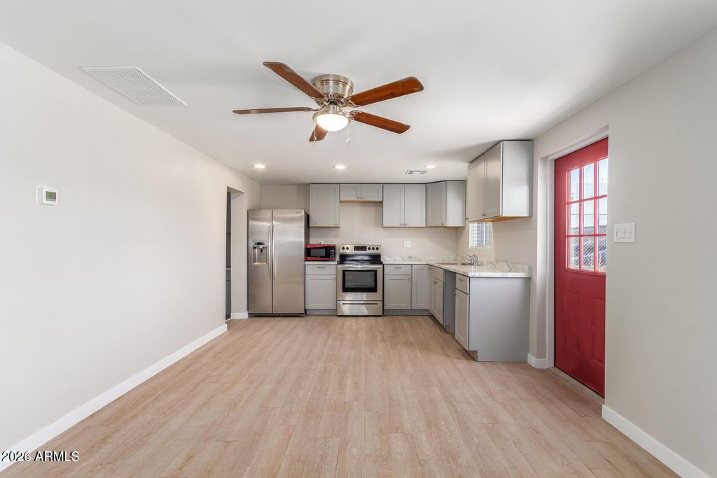 9424 N 2ND Place, Phoenix, AZ 85020 — photo 4
