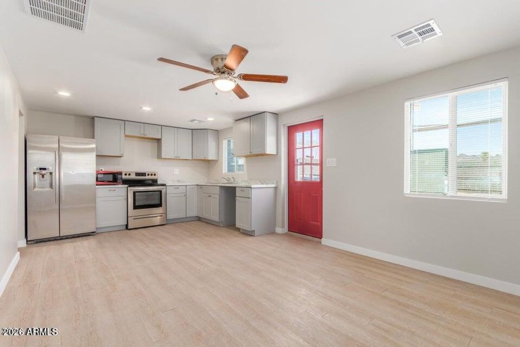 9424 N 2ND Place, Phoenix, AZ 85020 — photo 5