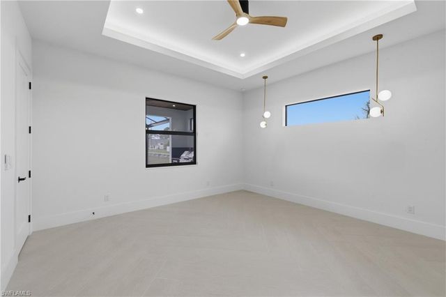 1936 SW 8th PL, Cape Coral, FL 33991