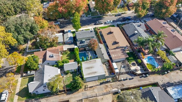 525 Semple St, Modesto, CA 95354