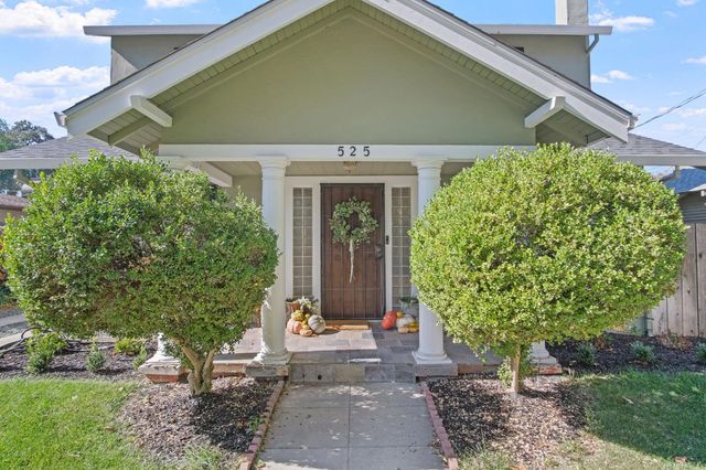 525 Semple St, Modesto, CA 95354