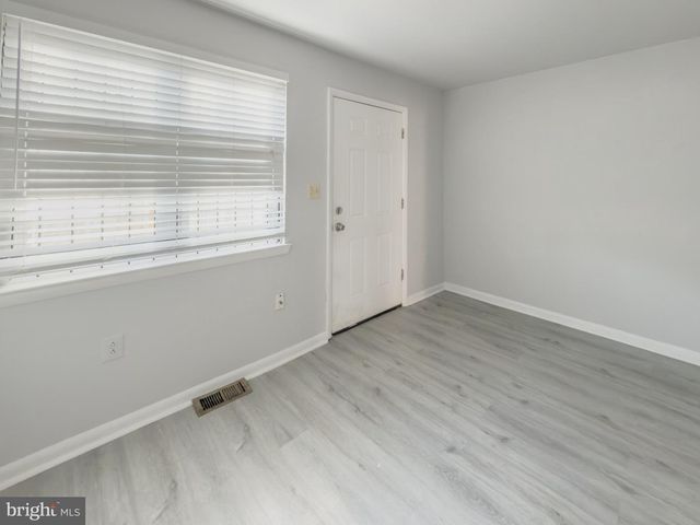 1616 DIAMOND ST, Philadelphia, PA 19121