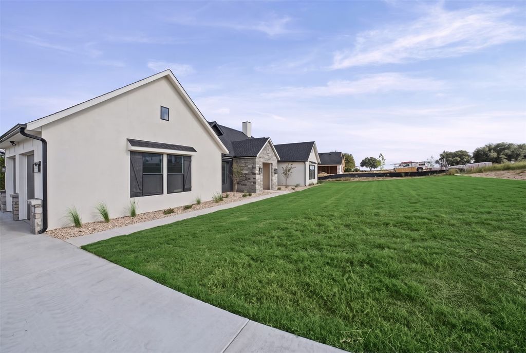 244 Martin Drive, Granbury, TX 76049 — photo 3