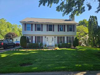 2825 5th Street, Frenchtown Twp, MI 48162