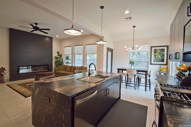 22946 Malabar Peak, San Antonio, TX 78261