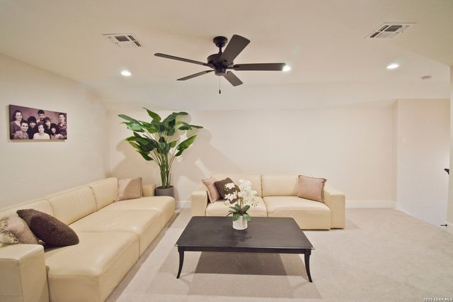 22946 Malabar Peak, San Antonio, TX 78261