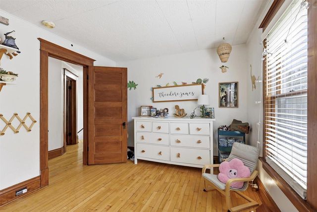 1044 MT VERNON STREET, Oshkosh, WI 54901