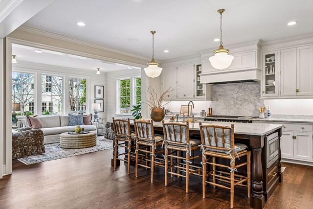 5224 Oaklawn Avenue, Edina, MN 55424