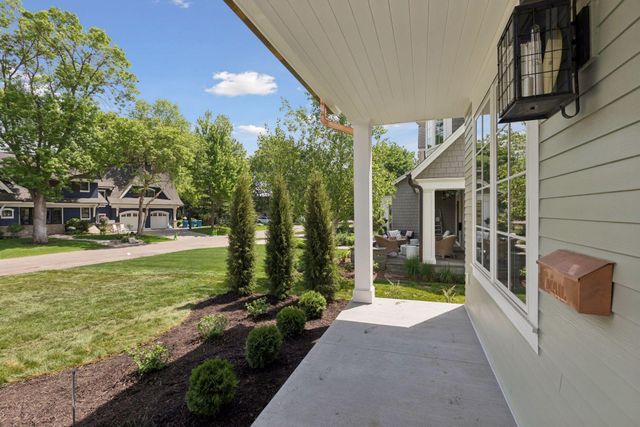 5224 Oaklawn Avenue, Edina, MN 55424
