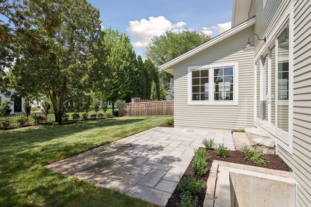 5224 Oaklawn Avenue, Edina, MN 55424