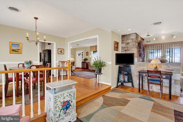 110 LEES MILL RD, Hampstead, MD 21074