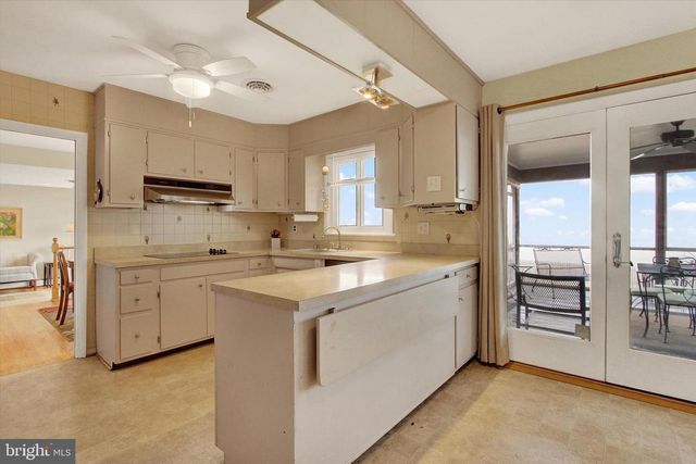 110 LEES MILL RD, Hampstead, MD 21074