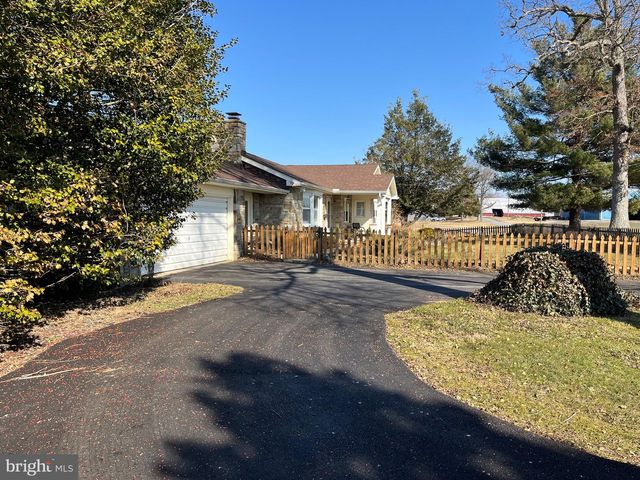 110 LEES MILL RD, Hampstead, MD 21074