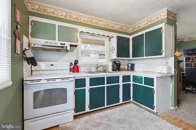 404 E NEW ST, Mountville, PA 17554