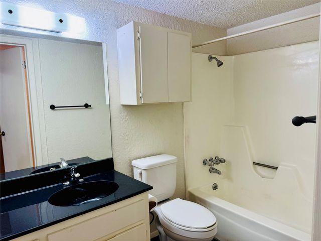 907 Milford WAY A, Austin, TX 78745