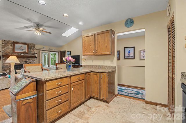 383 Ravenwood Lane, Horse Shoe, NC 28742
