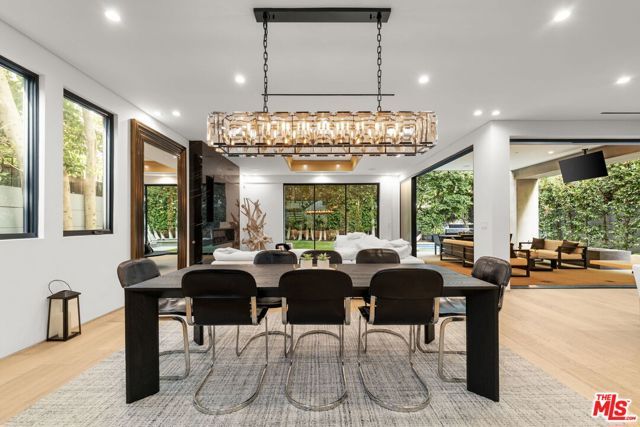 828 N Gardner Street, Los Angeles, CA 90046