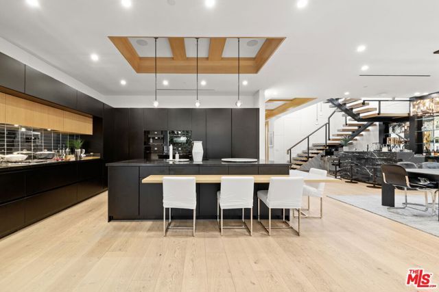 828 N Gardner Street, Los Angeles, CA 90046