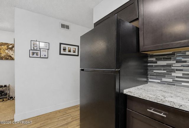 341 Dannilyn Circle, Anchorage, AK 99504