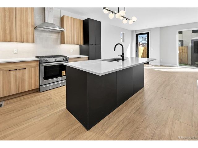 826 N Cherry St 2, Denver, CO 80220