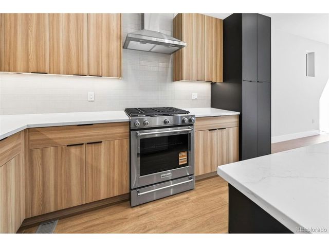 826 N Cherry St 2, Denver, CO 80220