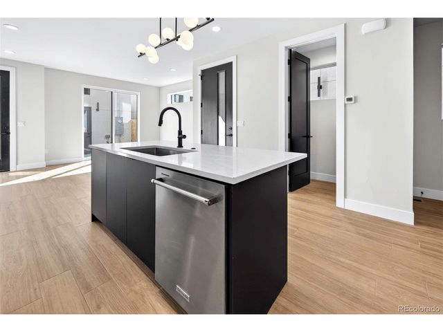 826 N Cherry St 2, Denver, CO 80220