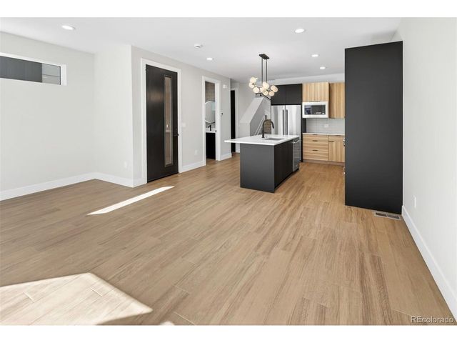 826 N Cherry St 2, Denver, CO 80220