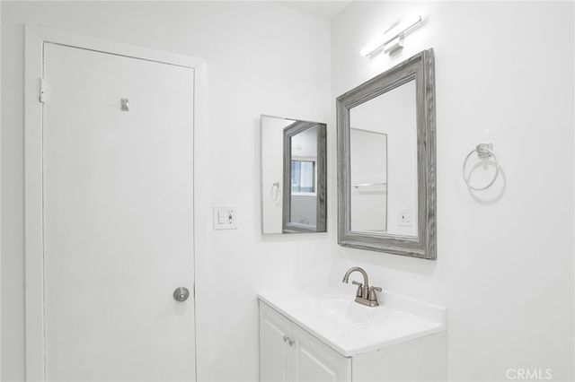 13018 Valleyheart Drive 8, Studio City, CA 91604