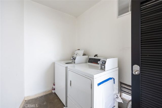 13018 Valleyheart Drive 8, Studio City, CA 91604