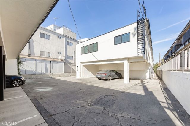 13018 Valleyheart Drive 8, Studio City, CA 91604