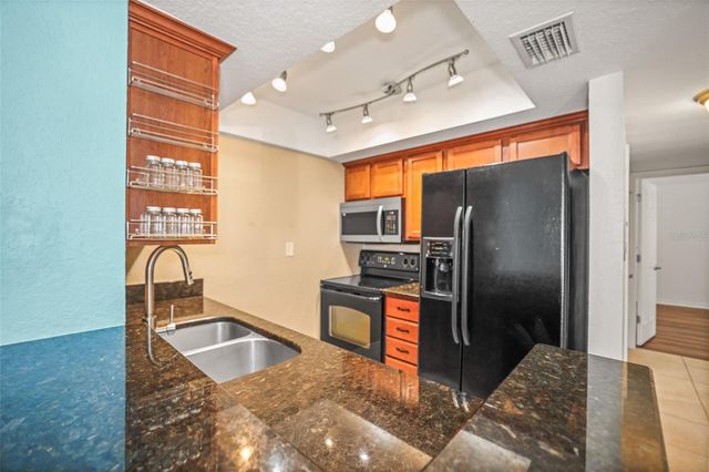 704 LYNDHURST STREET 624, Dunedin, FL 34698