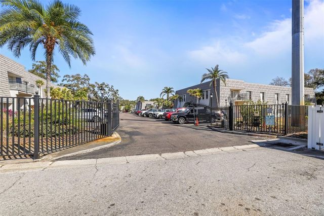 704 LYNDHURST STREET 624, Dunedin, FL 34698