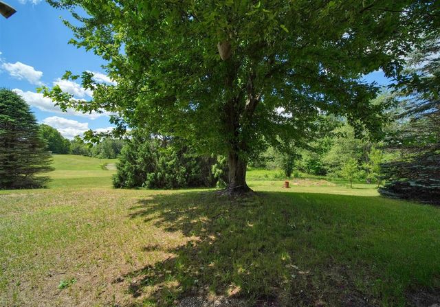 10770 Brix Highway, Brooklyn, MI 49230