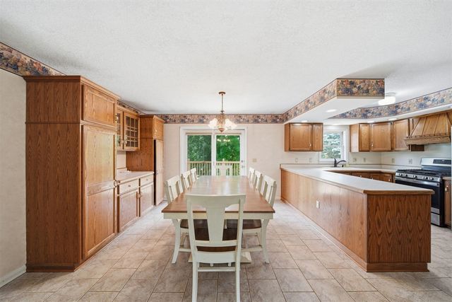 10770 Brix Highway, Brooklyn, MI 49230