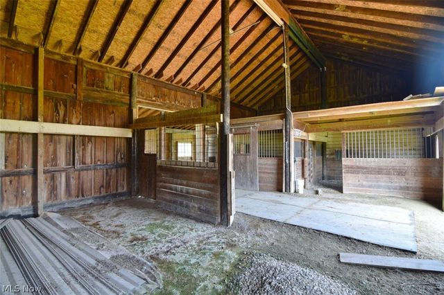 15227 Leroy Road, Thompson, OH 44086