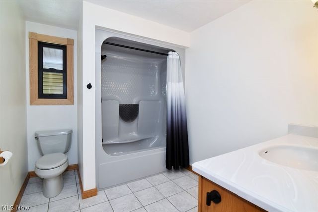 15227 Leroy Road, Thompson, OH 44086