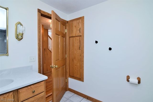 15227 Leroy Road, Thompson, OH 44086