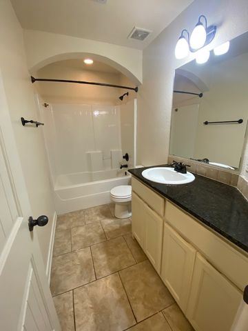 1901 Stonegrove Road, Bentonville, AR 72713